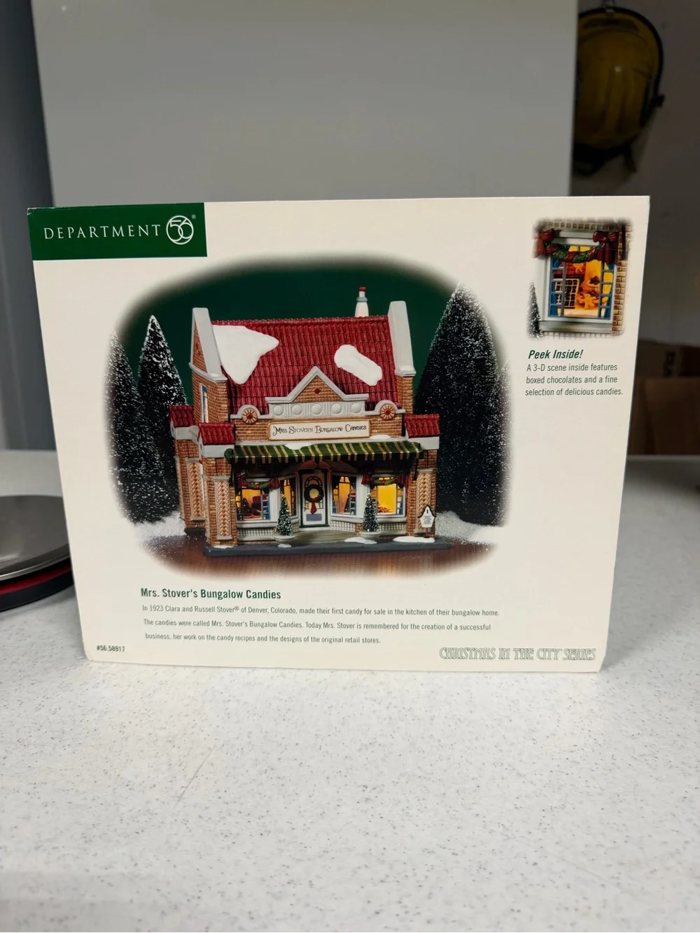 Dept. 56 #58917 MRS. STOVERS BUNGALOW CANDIES 3-D Scene Original Box Retired